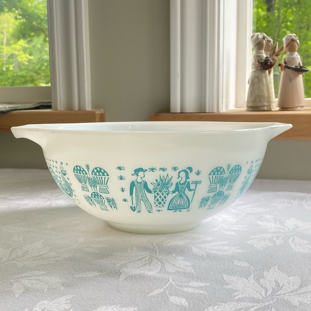 Vintage Pyrex Amish Butterprint Turquoise Cinderella Mixing Bowl 443